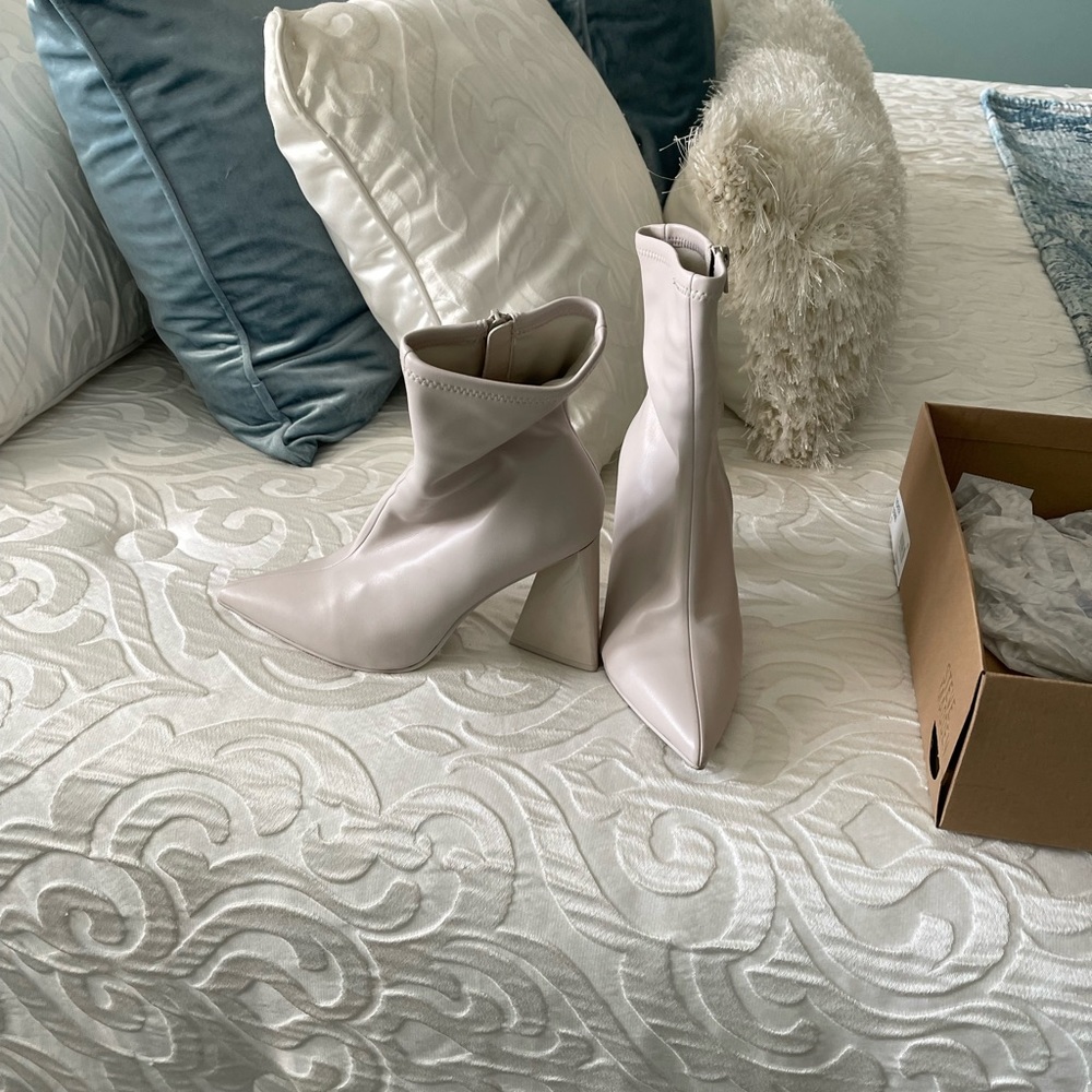 Steve Madden boots